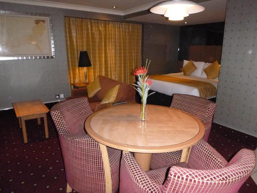 Ramada Hatfield Δωμάτιο φωτογραφία