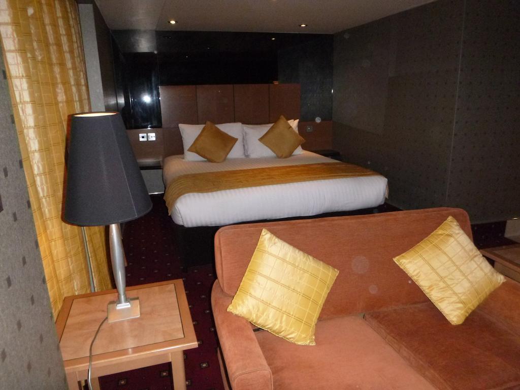 Ramada Hatfield Δωμάτιο φωτογραφία